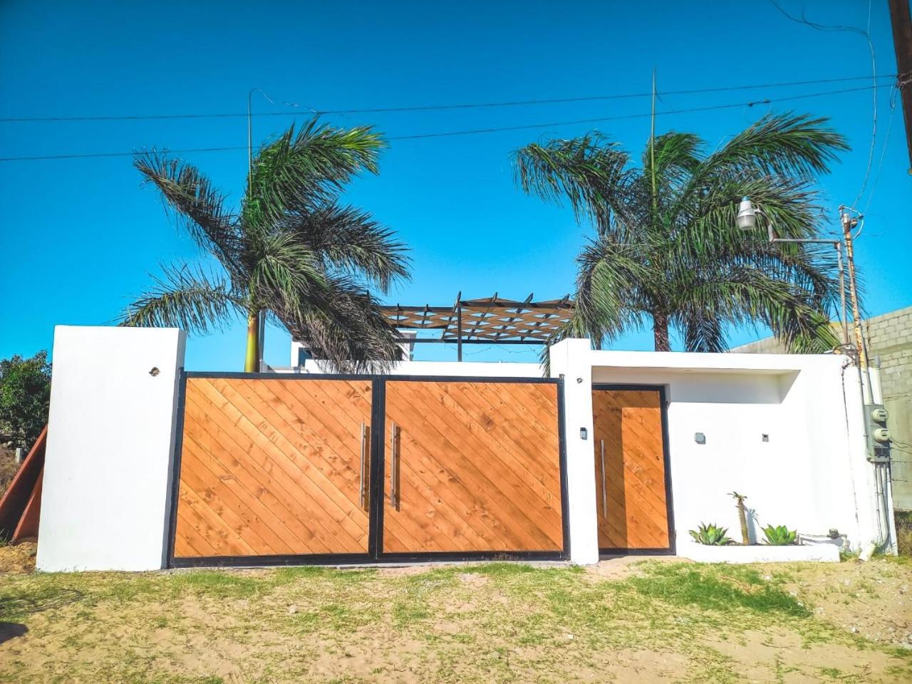 Puerto San Carlos Bay House & Tours -1St Floor- Bagian luar foto